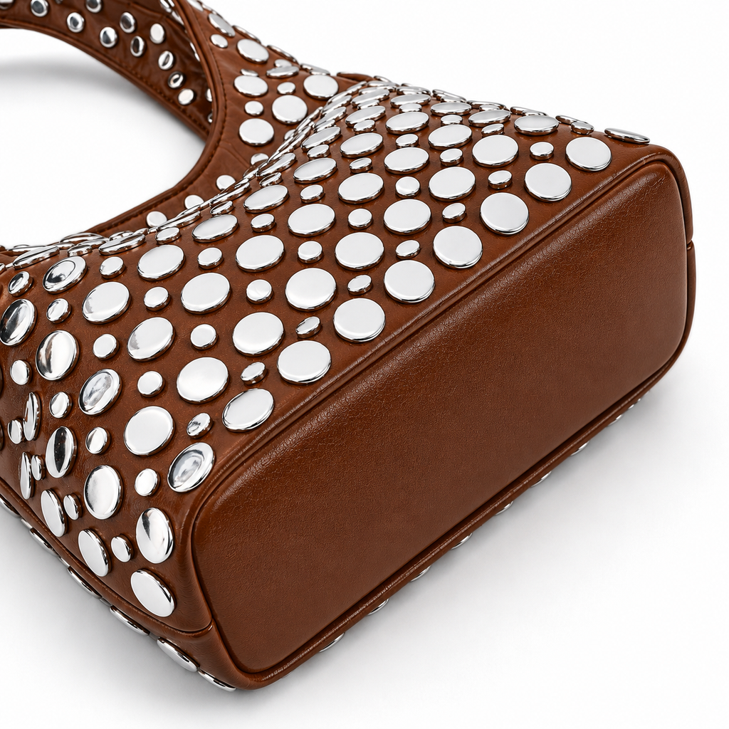Nova Stud - Caramel Brown