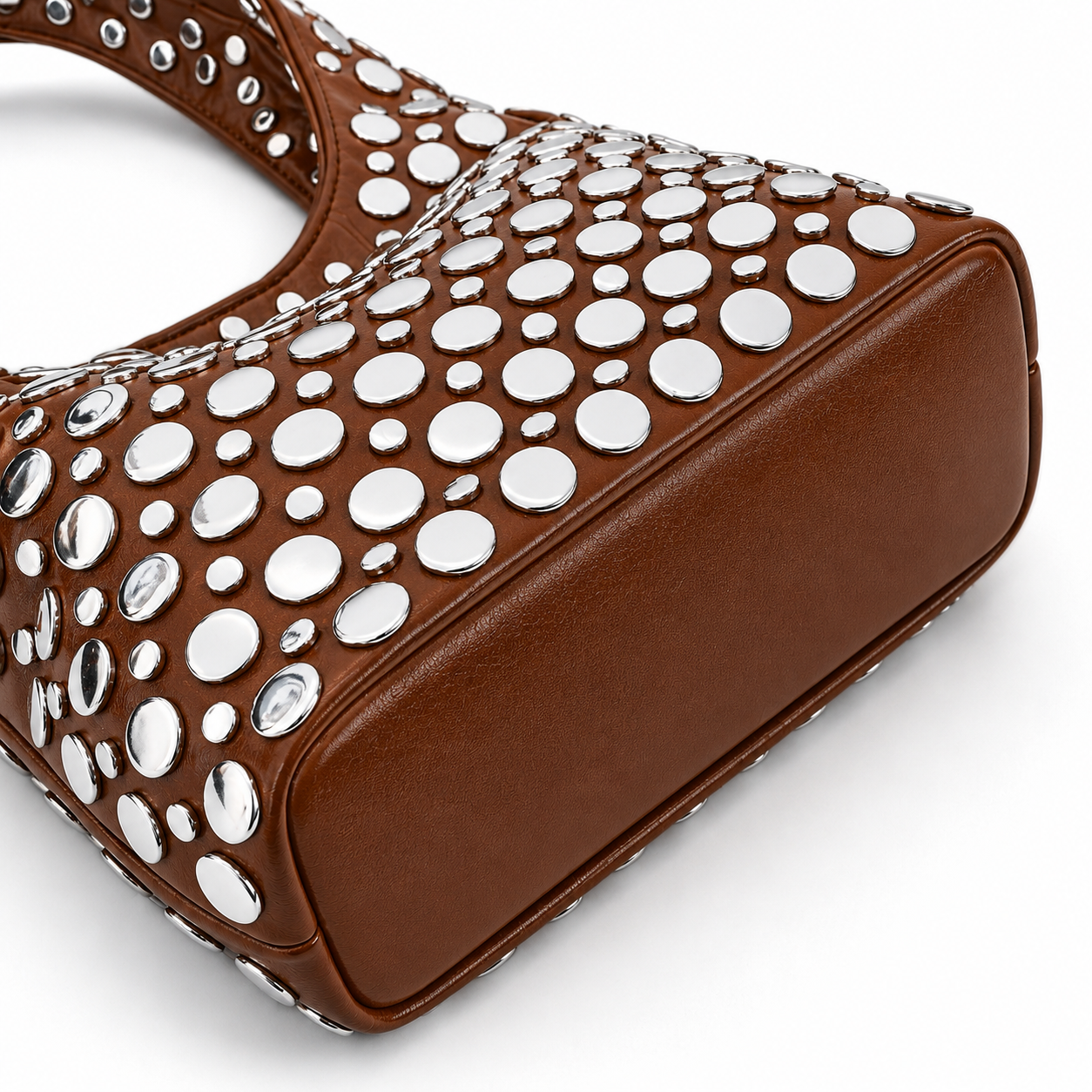Nova Stud - Caramel Brown