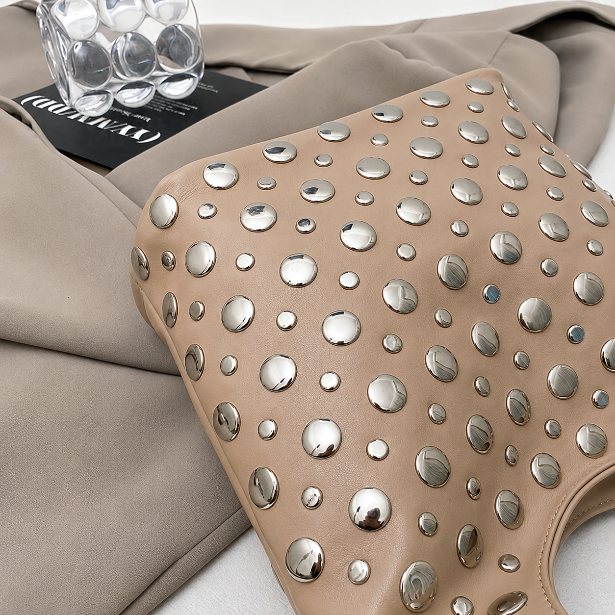 Nova Stud - Beige